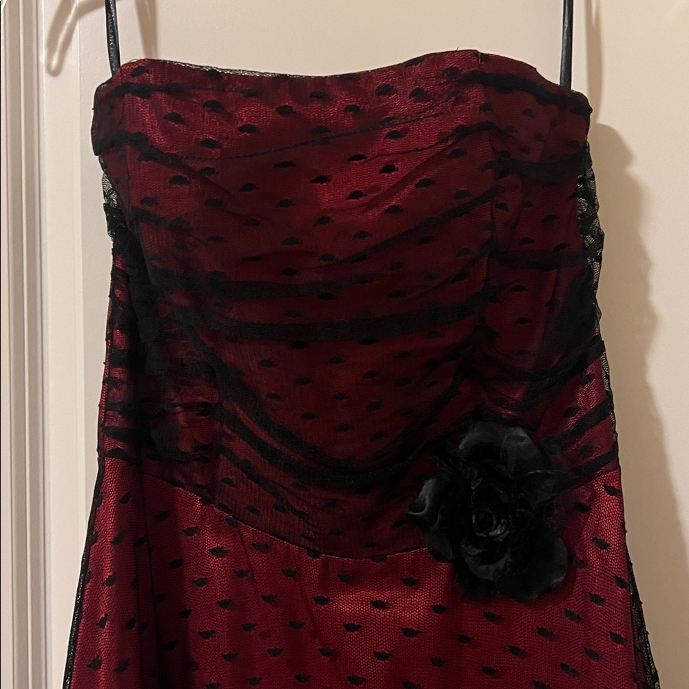 Vintage Scott McClintock Strapless Dress in Deep Red and Black - Picture 3 of 6